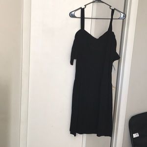 Cold shoulder dress size XL